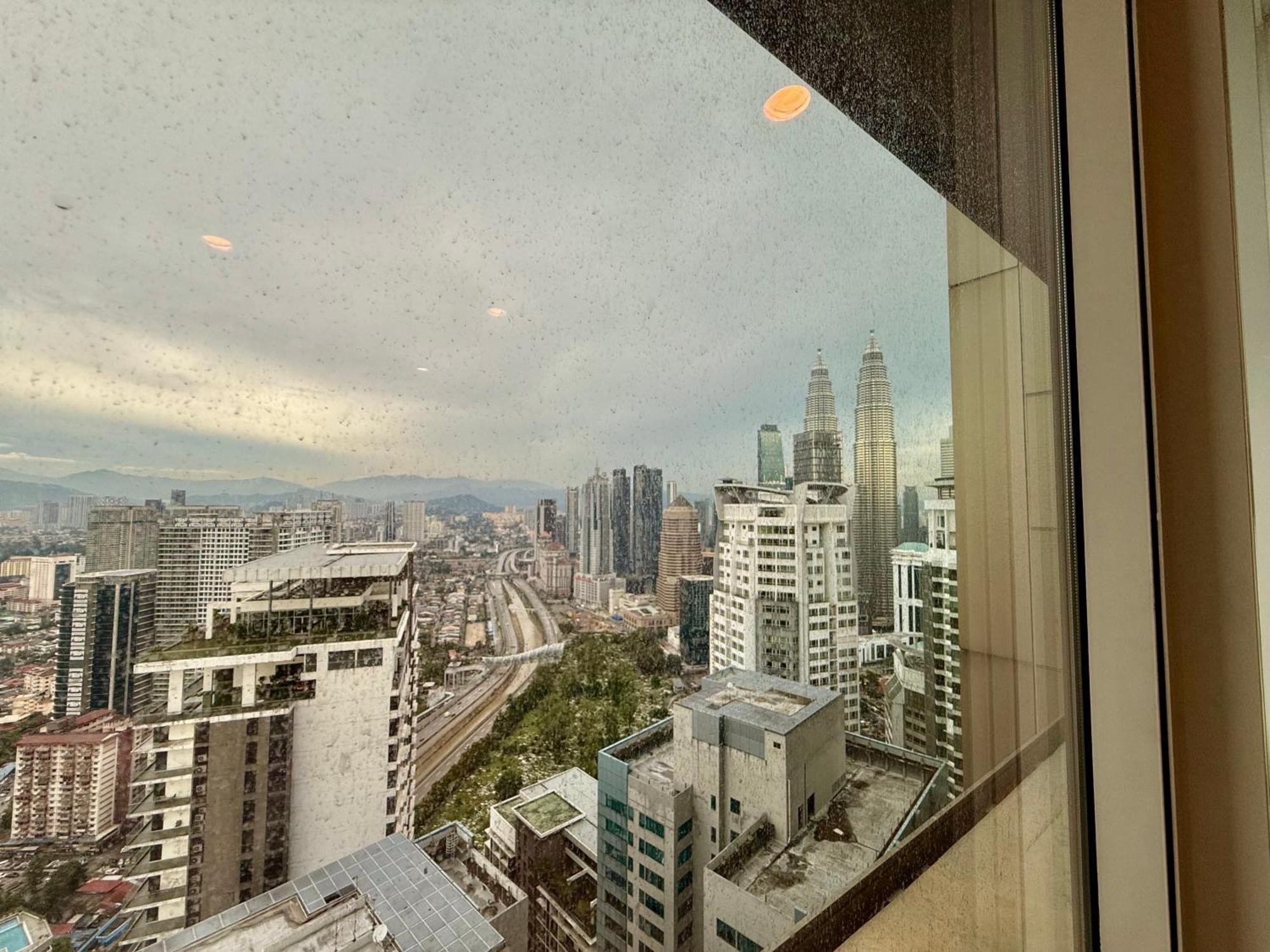 The Platinum Klcc By Loft